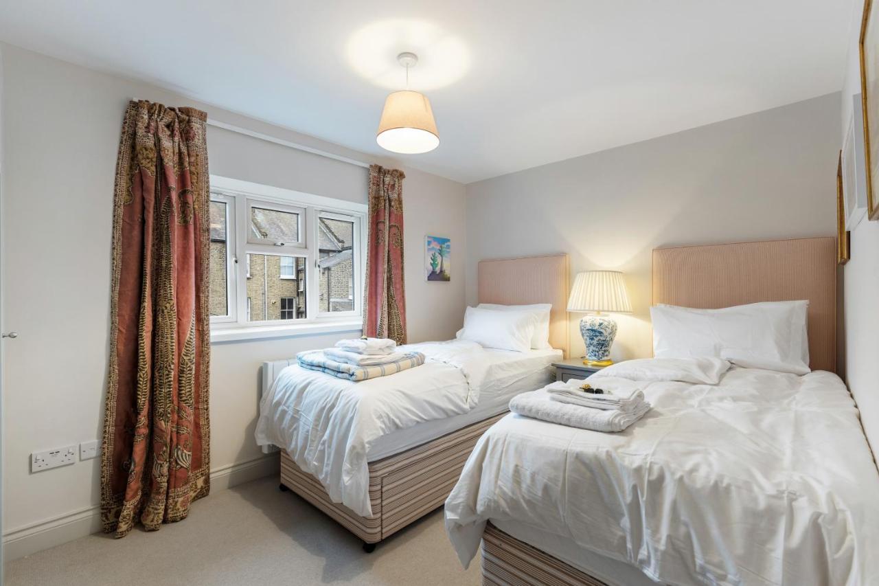 Bright & Cosy Gem ~ Battersea Park View ~ King Bed Lägenhet London Exteriör bild
