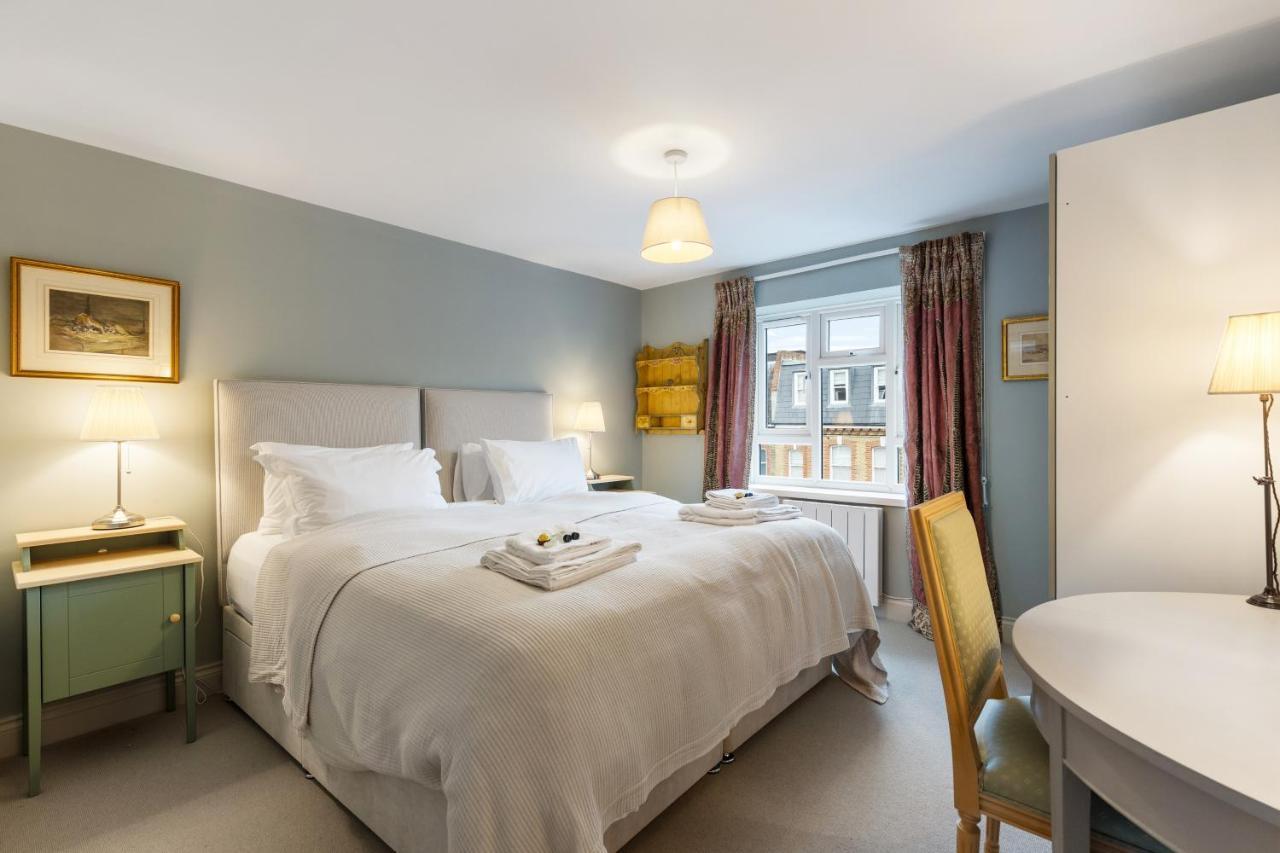 Bright & Cosy Gem ~ Battersea Park View ~ King Bed Lägenhet London Exteriör bild