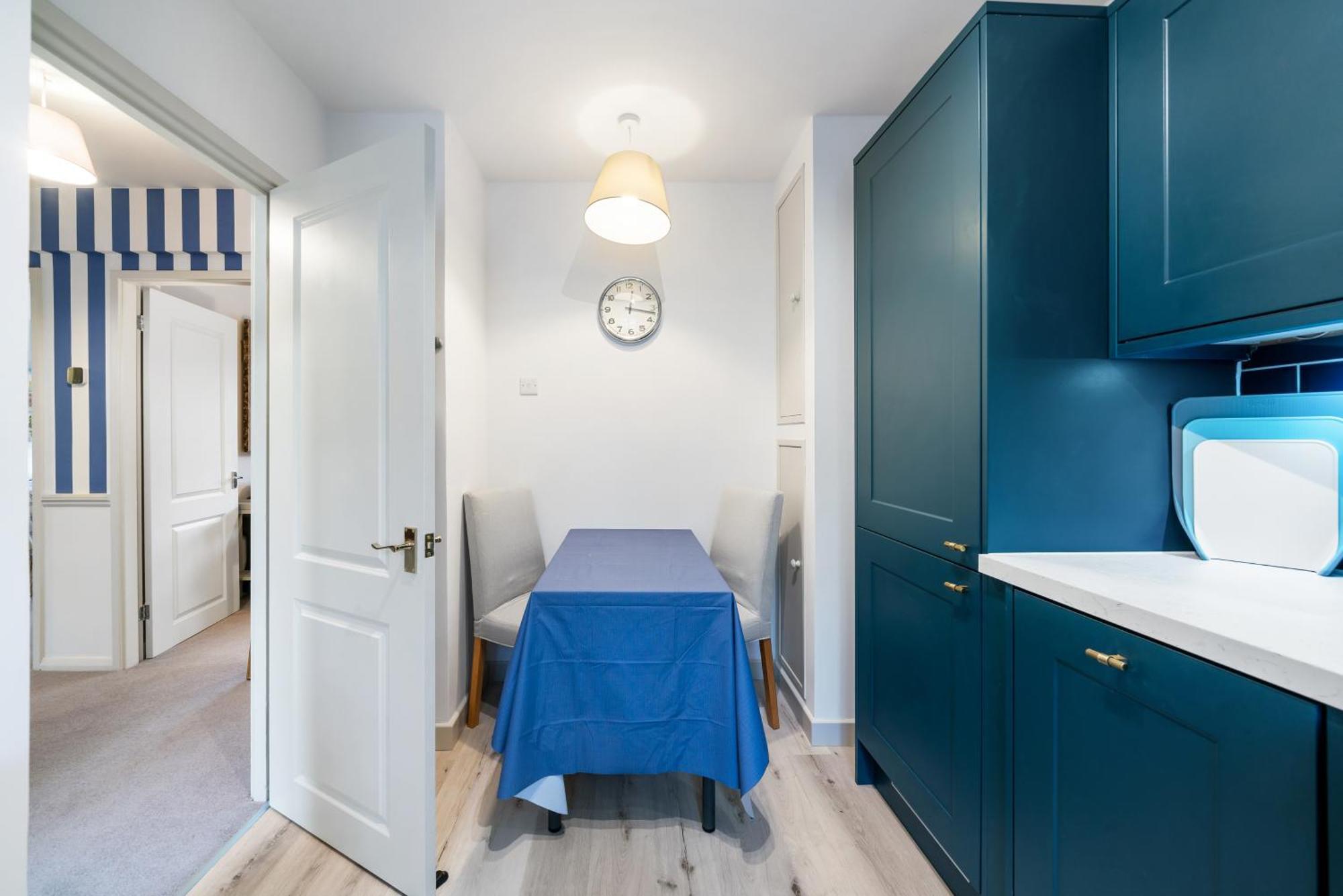 Bright & Cosy Gem ~ Battersea Park View ~ King Bed Lägenhet London Exteriör bild