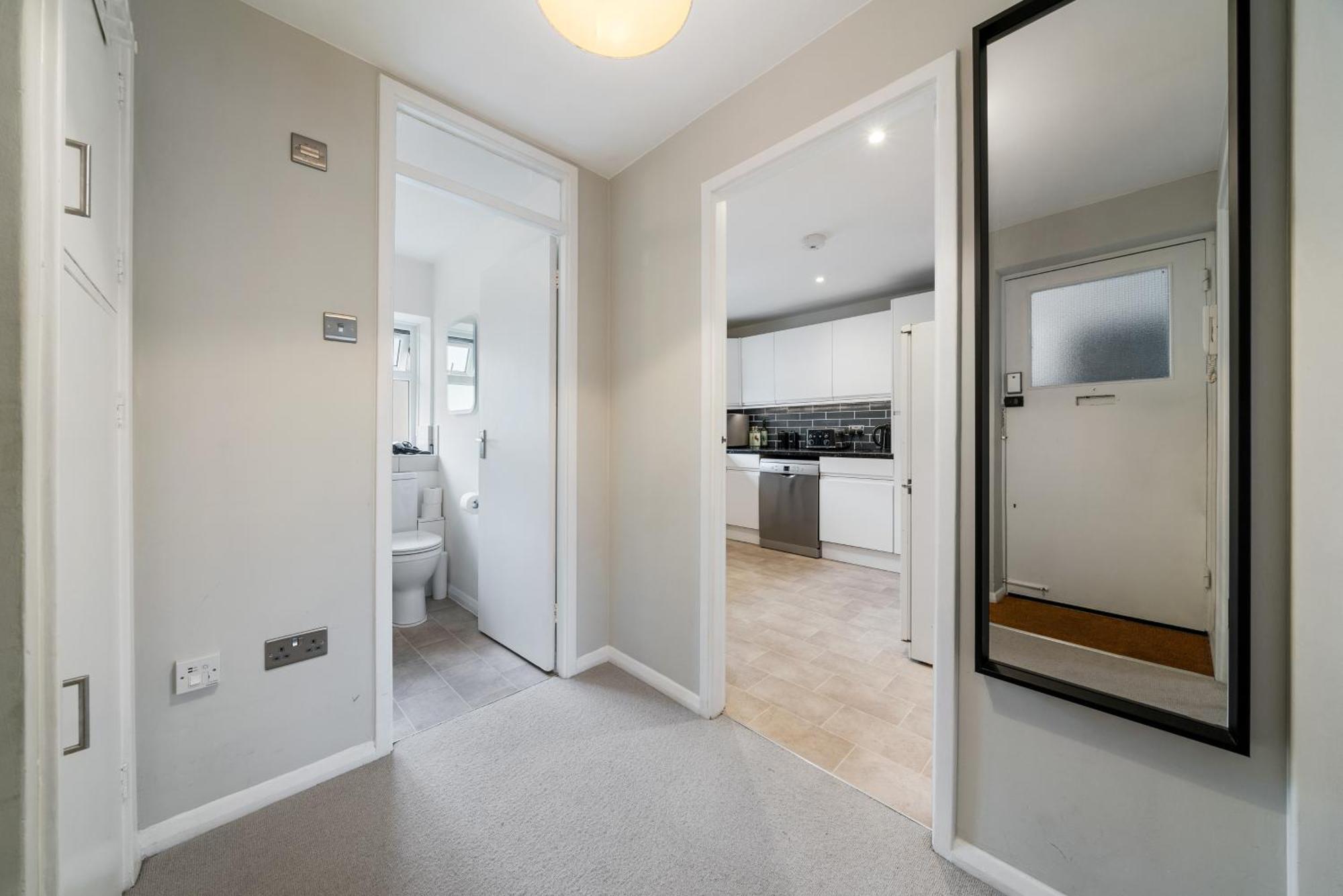 Bright & Cosy Gem ~ Battersea Park View ~ King Bed Lägenhet London Exteriör bild