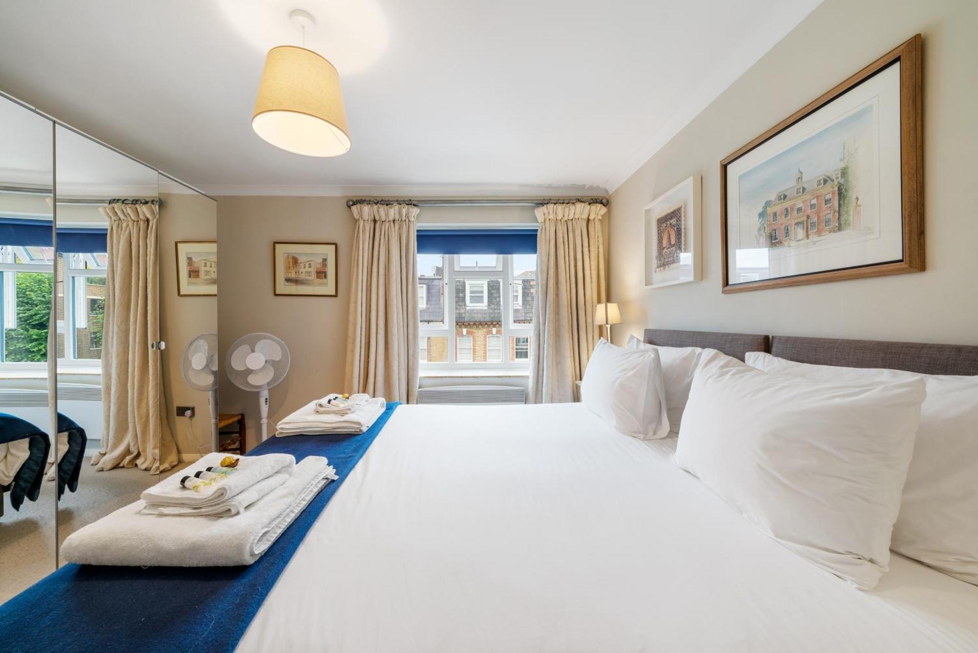Bright & Cosy Gem ~ Battersea Park View ~ King Bed Lägenhet London Exteriör bild
